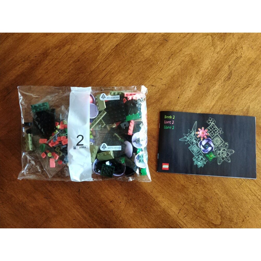 LEGO Icons 10309 Succulents - **Bag 2 Only** Lavender Echeveria, Moon Cactus - Picture 9 of 9